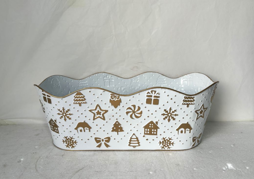Oval Metal Basket Christmas Basket